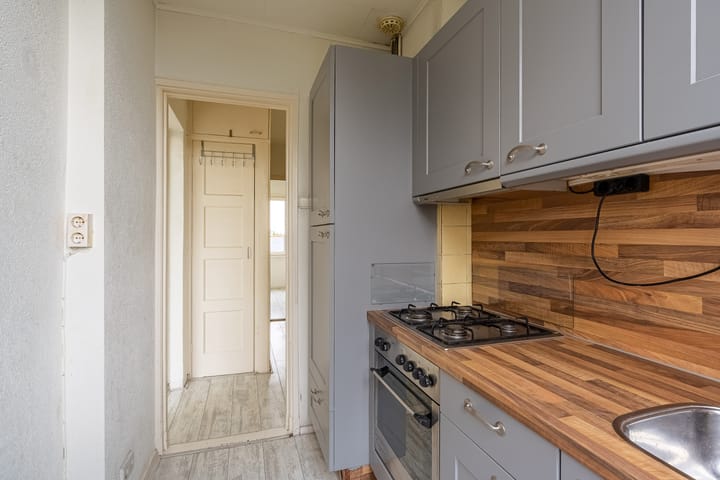 Foto 13 van Burgemeester Van Haarenlaan 1521