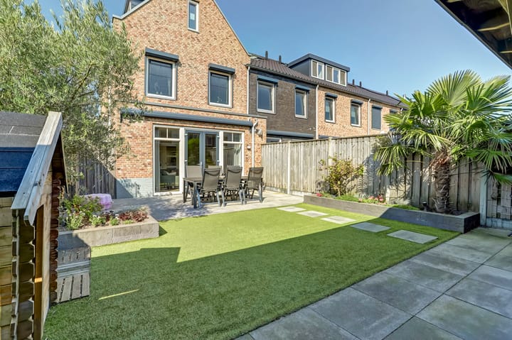 Foto 47 van Purper 13