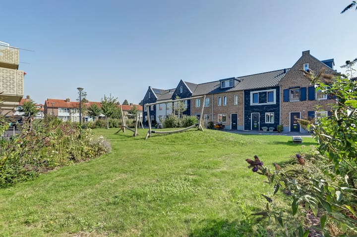 Foto 50 van Purper 13