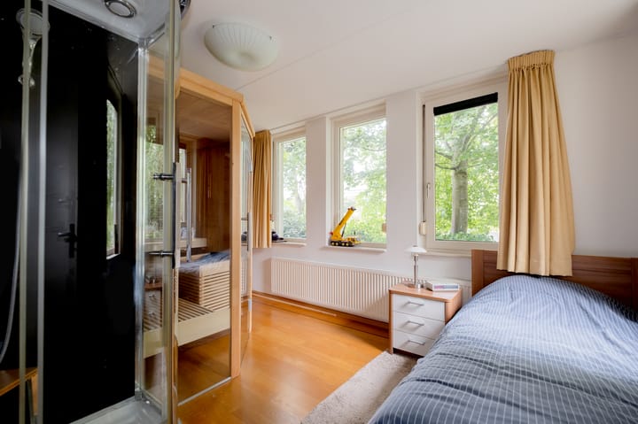 Foto 17 van Witrugspecht 43