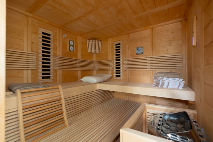 Foto 18 van Witrugspecht 43