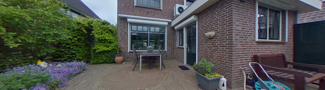 View 360° photo of Achtertuin of Pennendijk 40