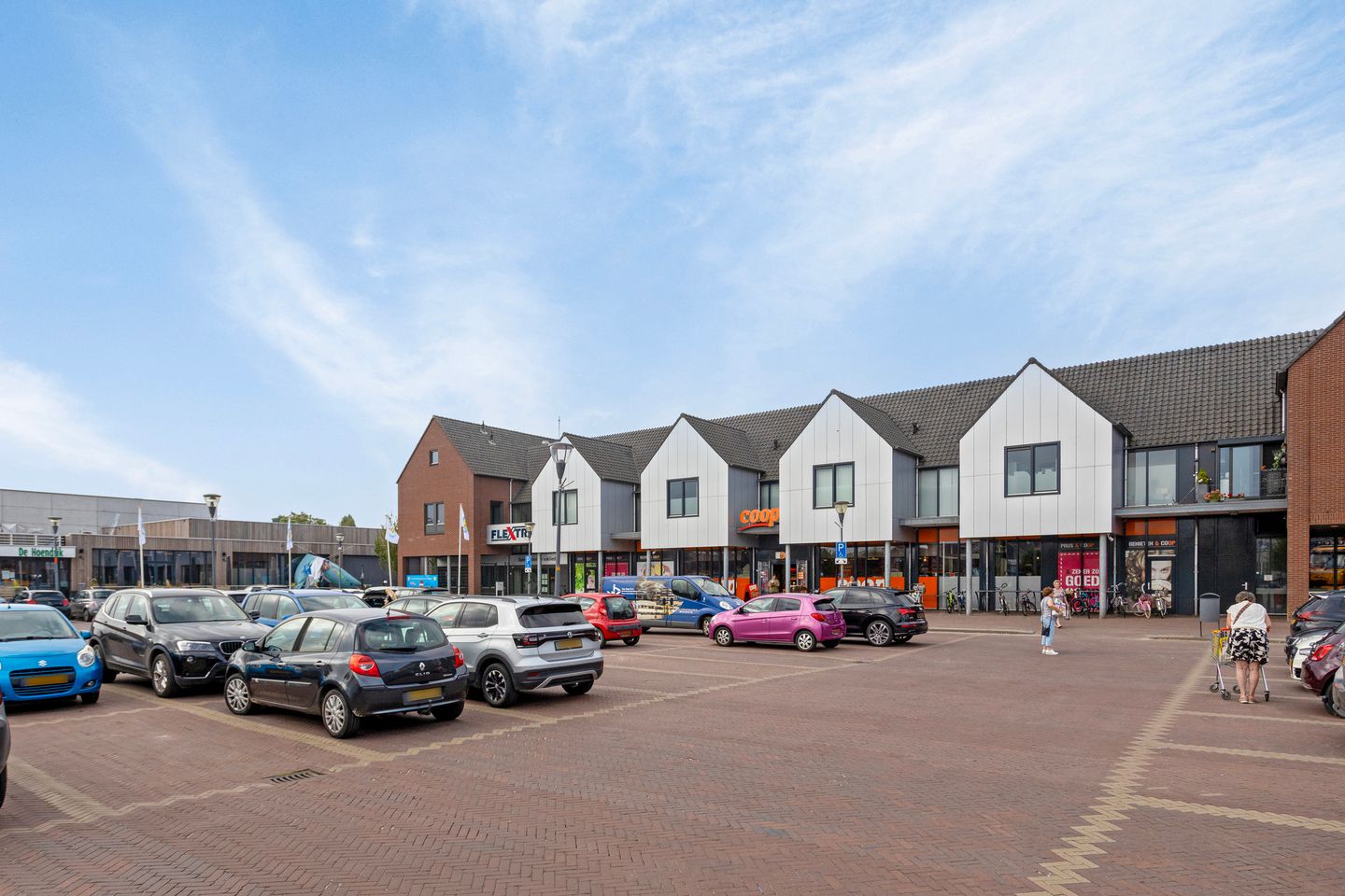 Photo 20 of Het Dorpsplein 44