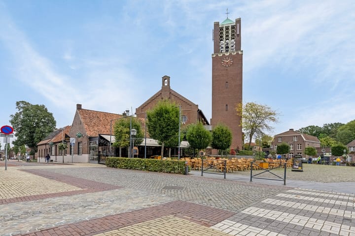 Photo 35 of Grotestraat 8