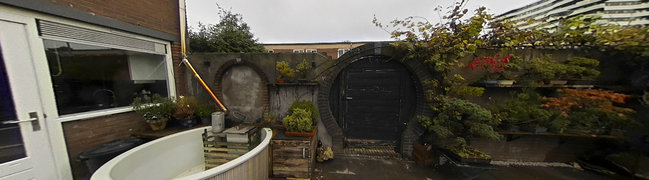 View 360° photo of Achtertuin of Sandenburgstraat 32