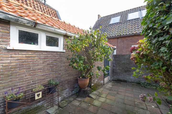 View photo 21 of St. Vitusstraat 35