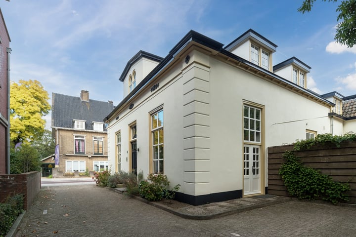 View photo 51 of Churchillweg 18