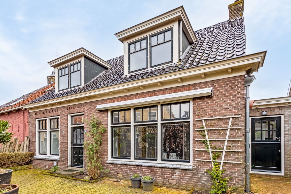 Foto 1 van Tsjerkebuorren 15