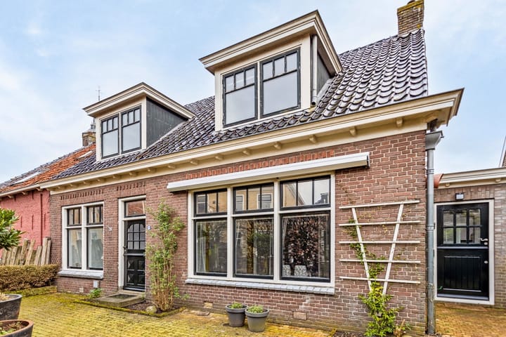 Foto 1 van Tsjerkebuorren 15