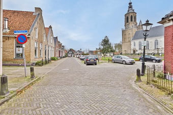 Tsjerkebuorren 15 secondary image