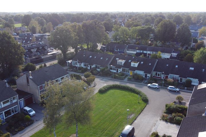 Bekijk foto 2 van Enemastraat 21