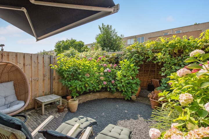 Photo 12 of Plataanhout 84