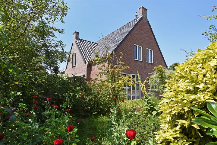 View photo 23 of Haagweg 37-A