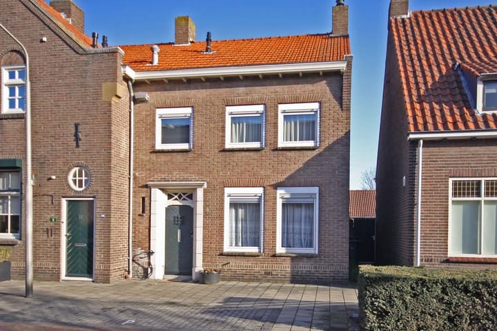 Foto 1 van Sint Leonardusstraat 7