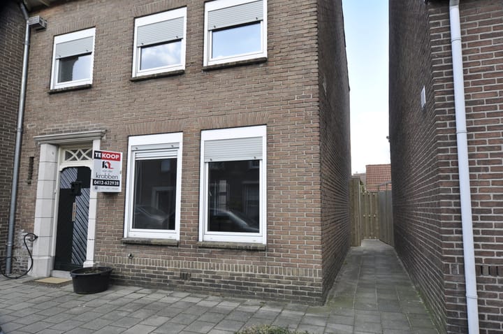 Photo 20 of Sint Leonardusstraat 7