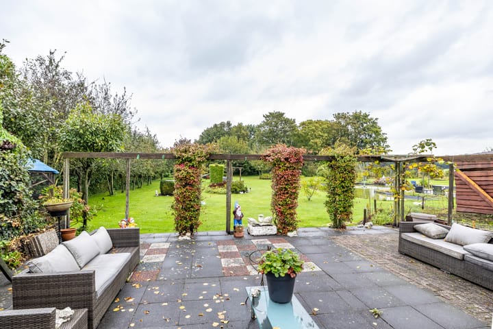 Photo 32 of Langewijk 22