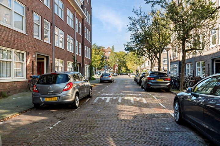 Bekijk foto 42 van Vogelenzangstraat 17-2