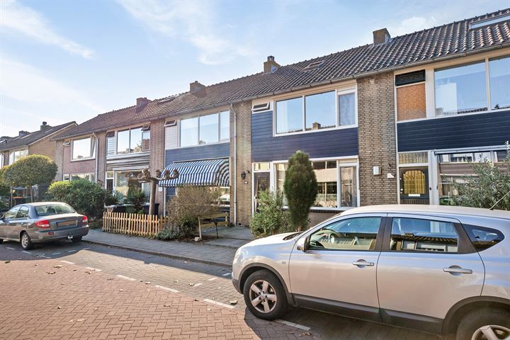 View photo 3 of Prinses Irenestraat 22