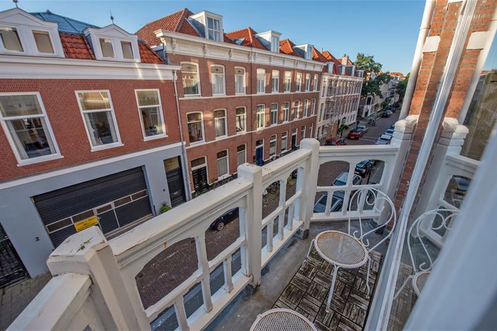 View photo 12 of Hugo de Grootstraat 1-B