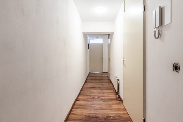 Photo 8 of Willem Baerdesenstraat 18