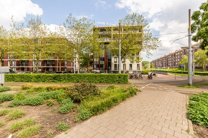 Photo 26 of Willem Baerdesenstraat 18