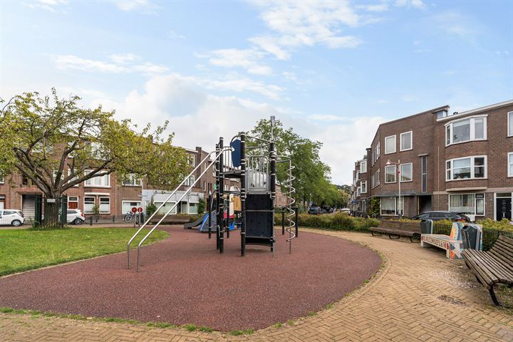 Bekijk foto 31 van Blaricumseplein 43