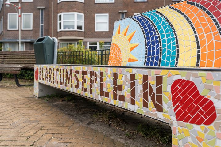 Bekijk foto 32 van Blaricumseplein 43