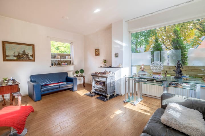 Foto 2 van Burg van Sevenhovenstraat 40