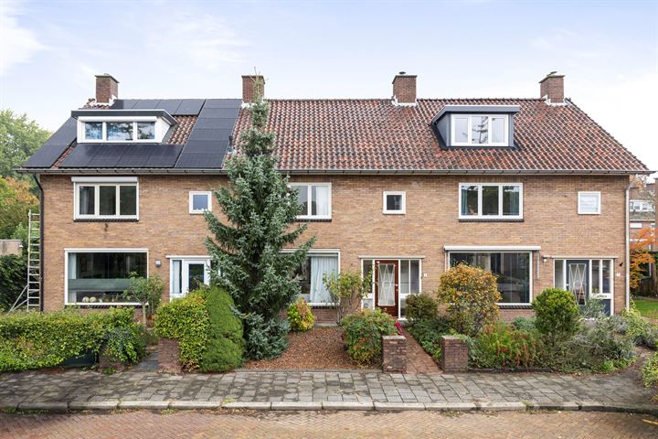 Bekijk foto 45 van Bernard Luninckstraat 9