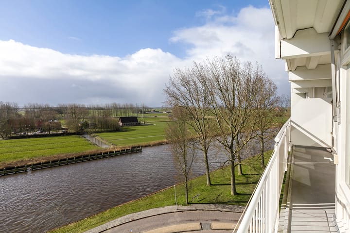 Foto 18 van van Harinxmaplein 131