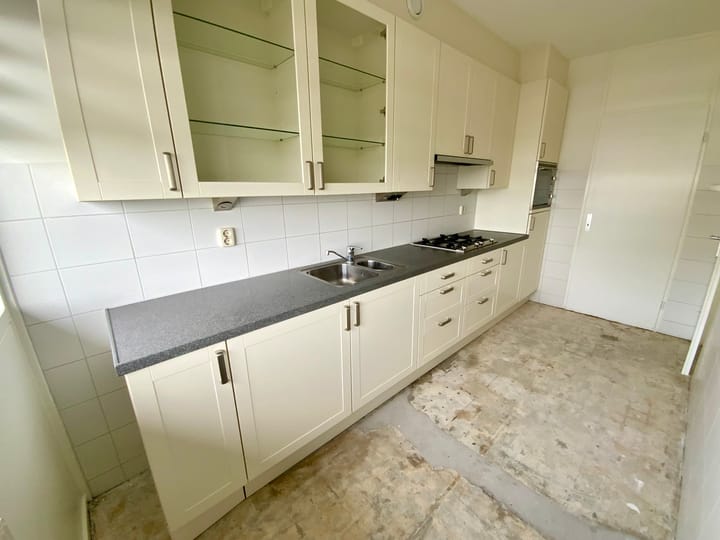 Foto 12 van van Harinxmaplein 131