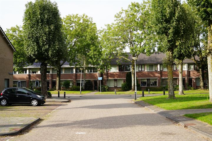 Bekijk foto 41 van Mendelssohnstraat 27