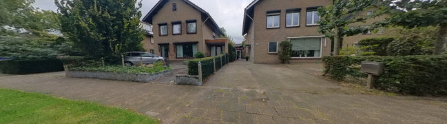 Bekijk 360° foto van Voortuin - Oprit van Mendelssohnstraat 27