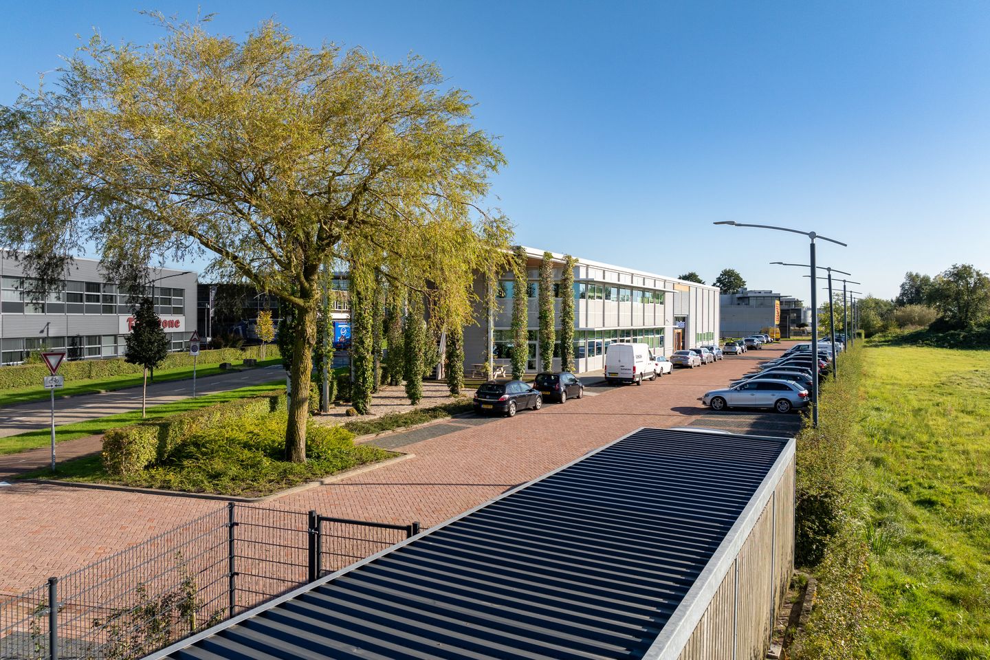 Bekijk foto 5 van Delta 85