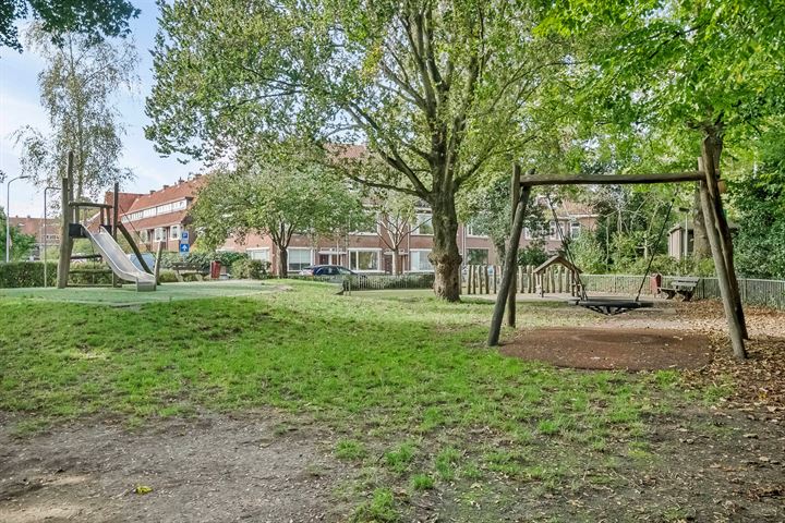 Bekijk foto 37 van Bilderdijkplein 27