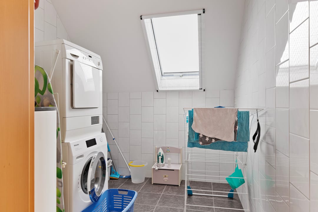 Photo 37 of Oosterweg 16