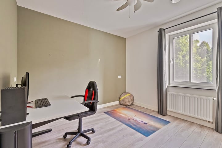 Foto 28 van Den Eik 20