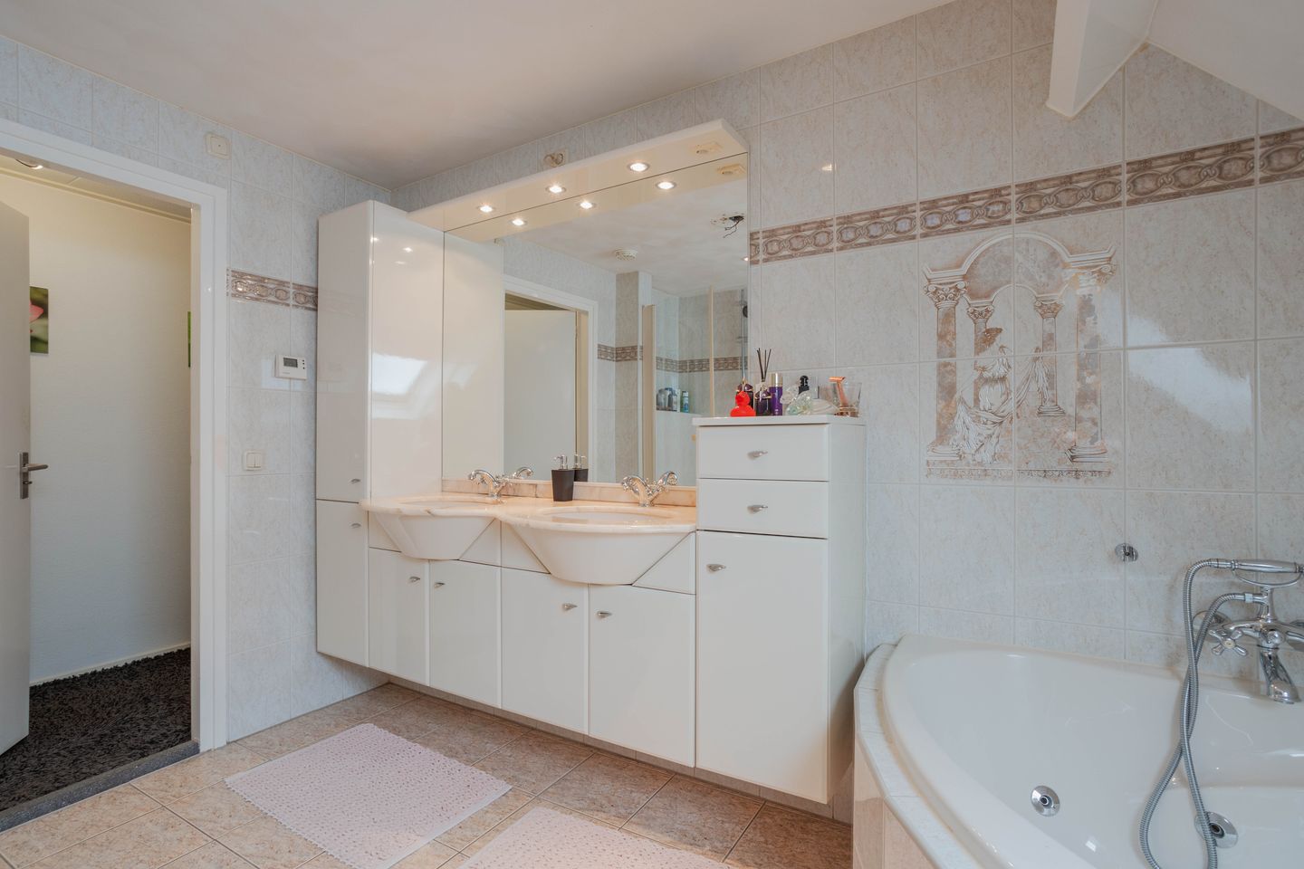 Foto 35 van Heereplein 12