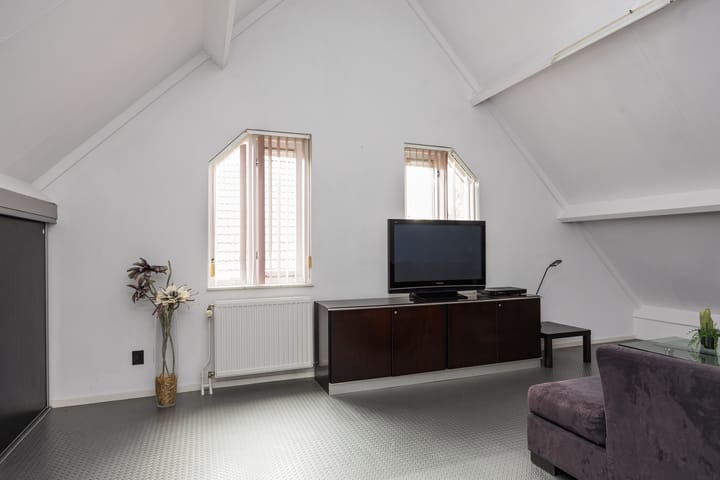 Foto 32 van Waalstraat 25