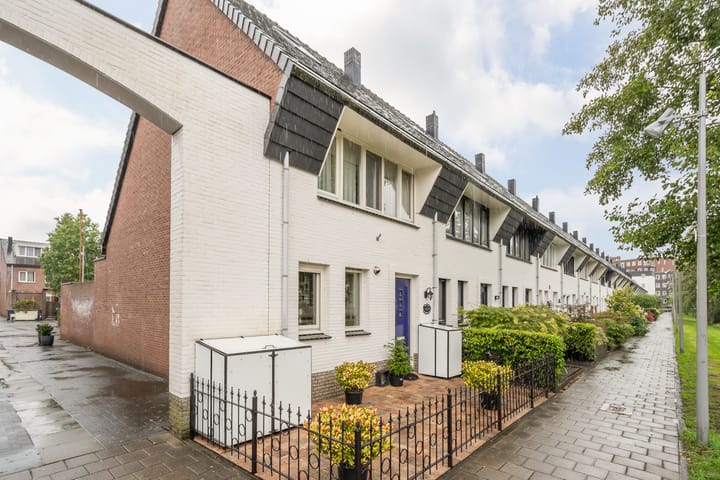 Foto 48 van Buitenhof 19