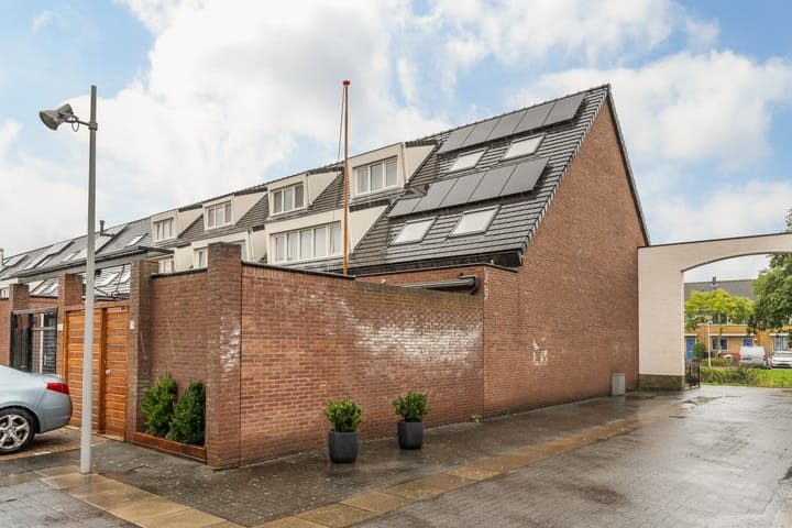 Foto 49 van Buitenhof 19