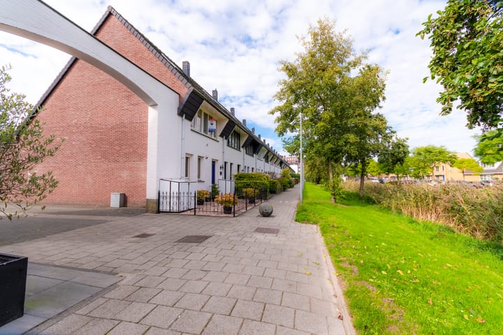 Foto 55 van Buitenhof 19