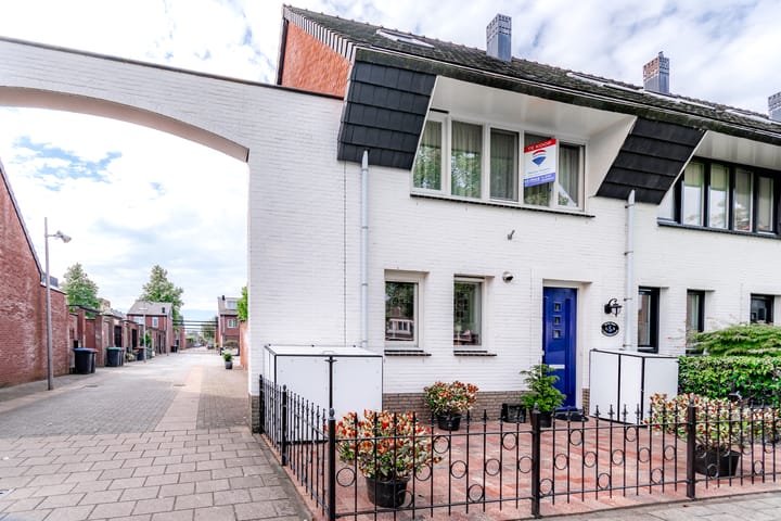 Foto 56 van Buitenhof 19