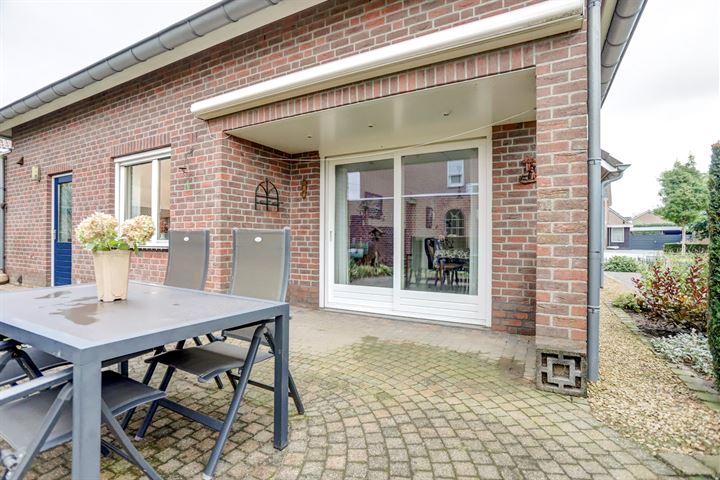 View photo 71 of Peelstraat 4