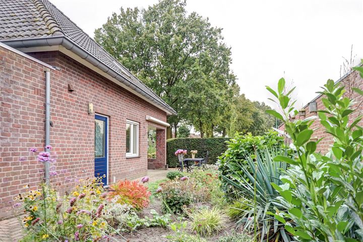 View photo 77 of Peelstraat 4