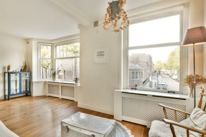 Foto 2 van Van Gentstraat 16-1