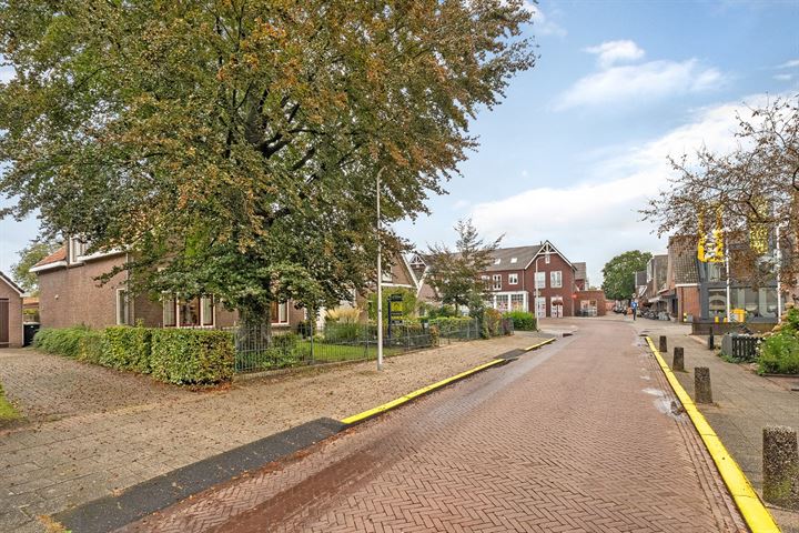 Bekijk foto 10 van Varsenerstraat 24