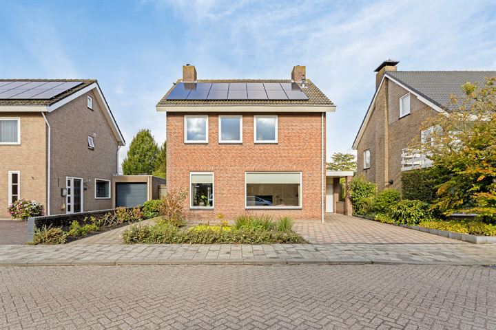 Bekijk foto 42 van Spellestraat 9