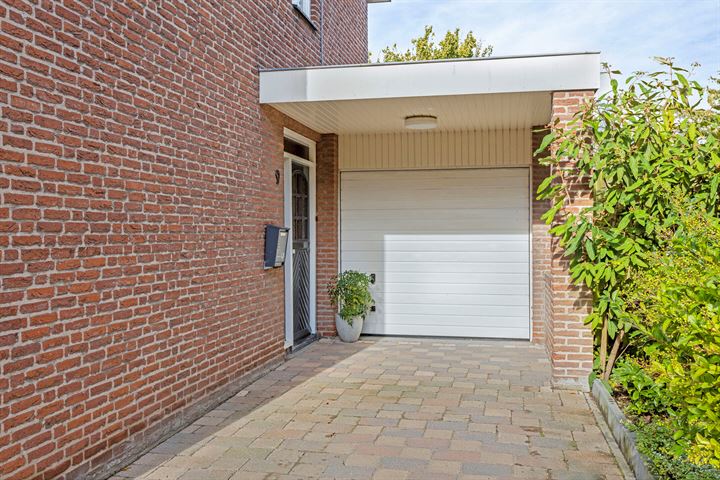 Bekijk foto 43 van Spellestraat 9