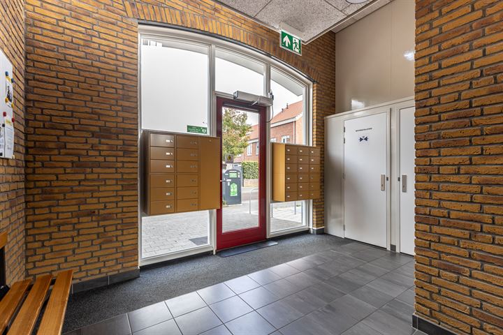 Bekijk foto 3 van Klompéstraat 31